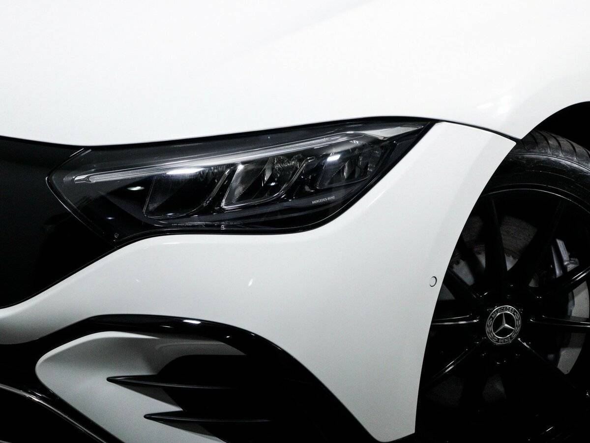 Mercedes-Benz EQE 350, 2022 Фото №16