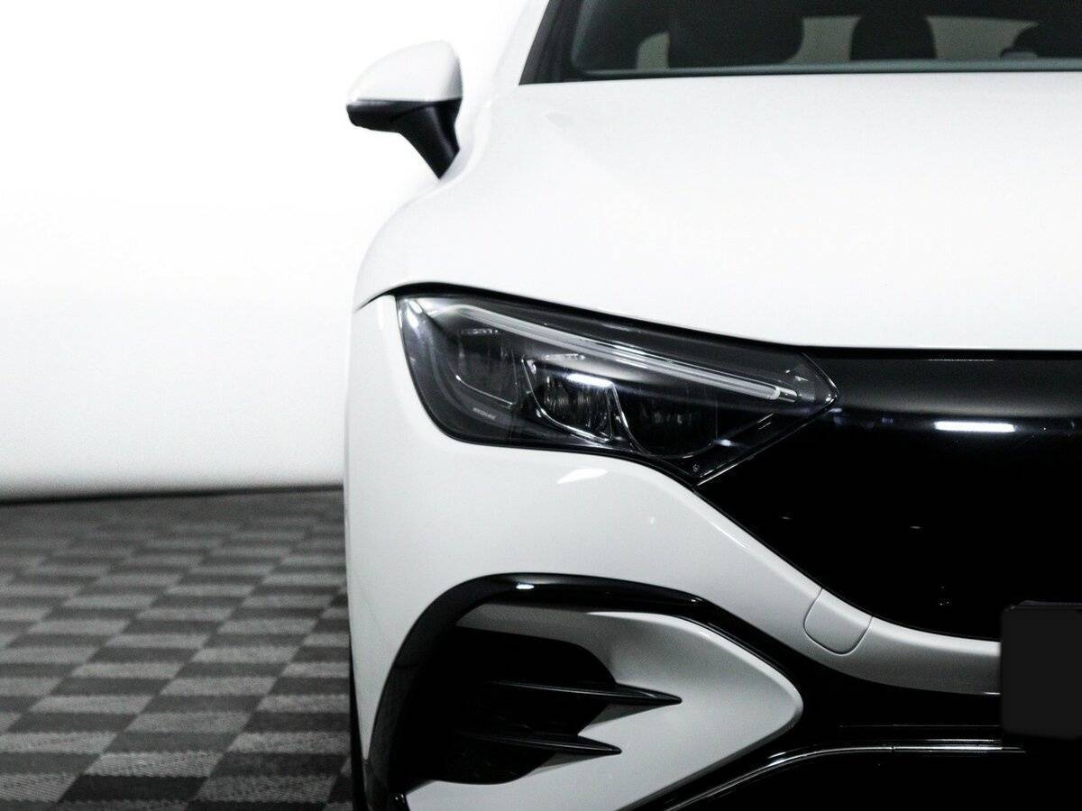 Mercedes-Benz EQE 350, 2022 Фото №18