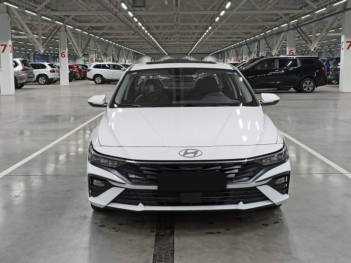 Hyundai Elantra, 2023 - 45 км. | Фото №2