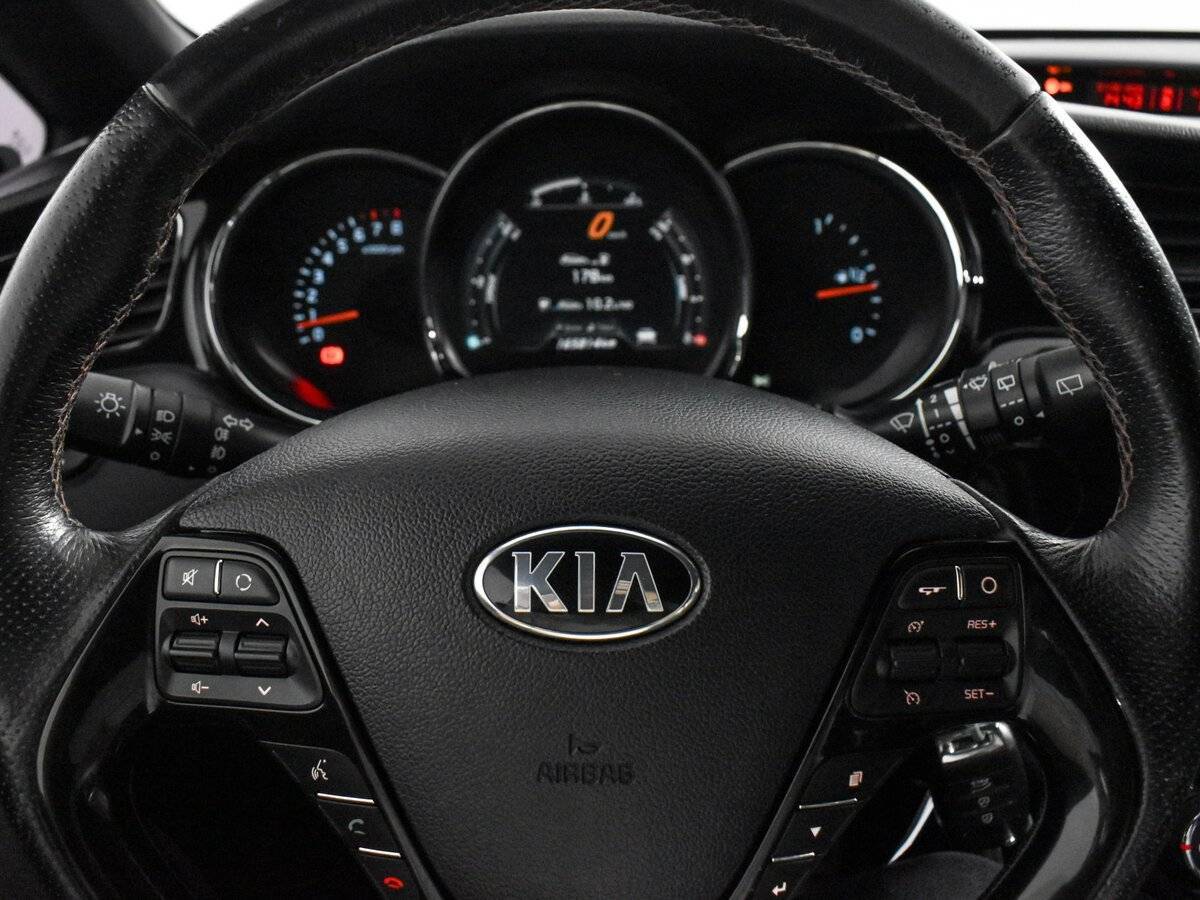 Kia Ceed GT, 2015 Фото №17