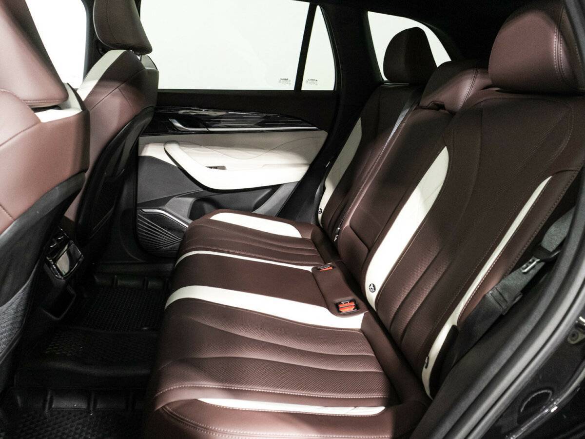 Geely Monjaro, 2023 Фото №10