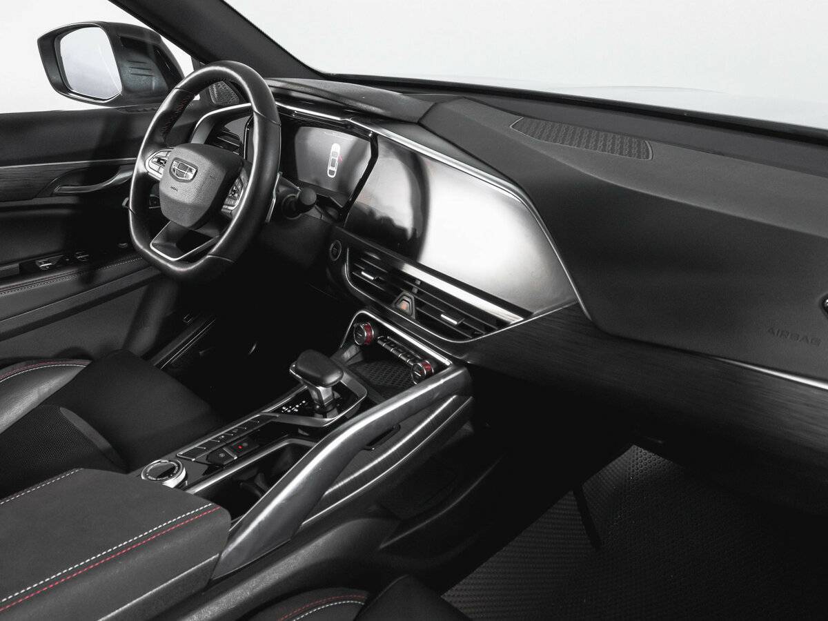 Geely Tugella, 2023 Фото №7