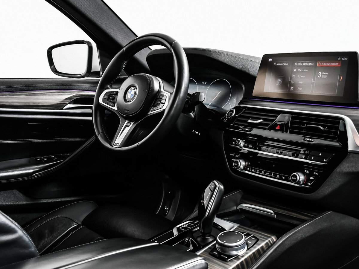 BMW 5 серии 530d xDrive, 2019 Фото №9