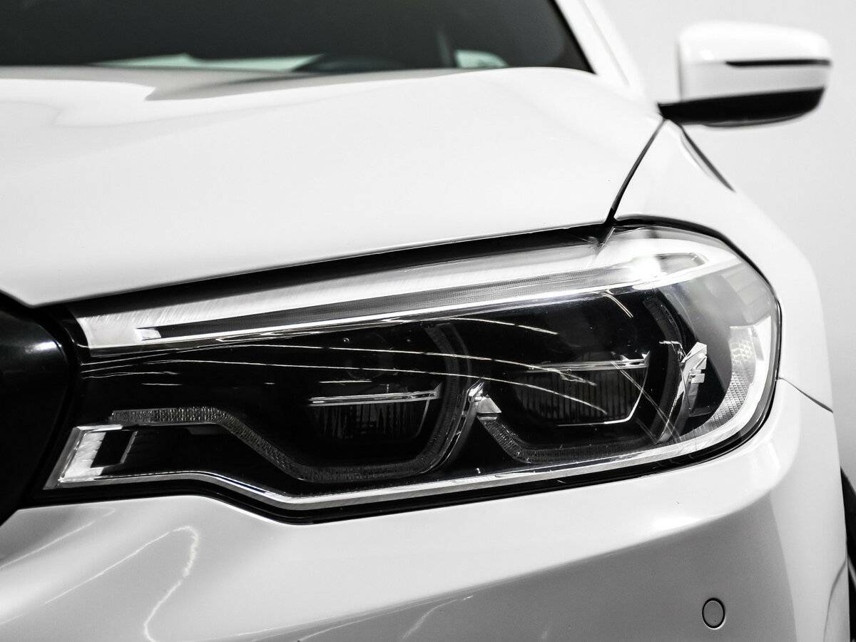 BMW 5 серии 530d xDrive, 2019 Фото №14