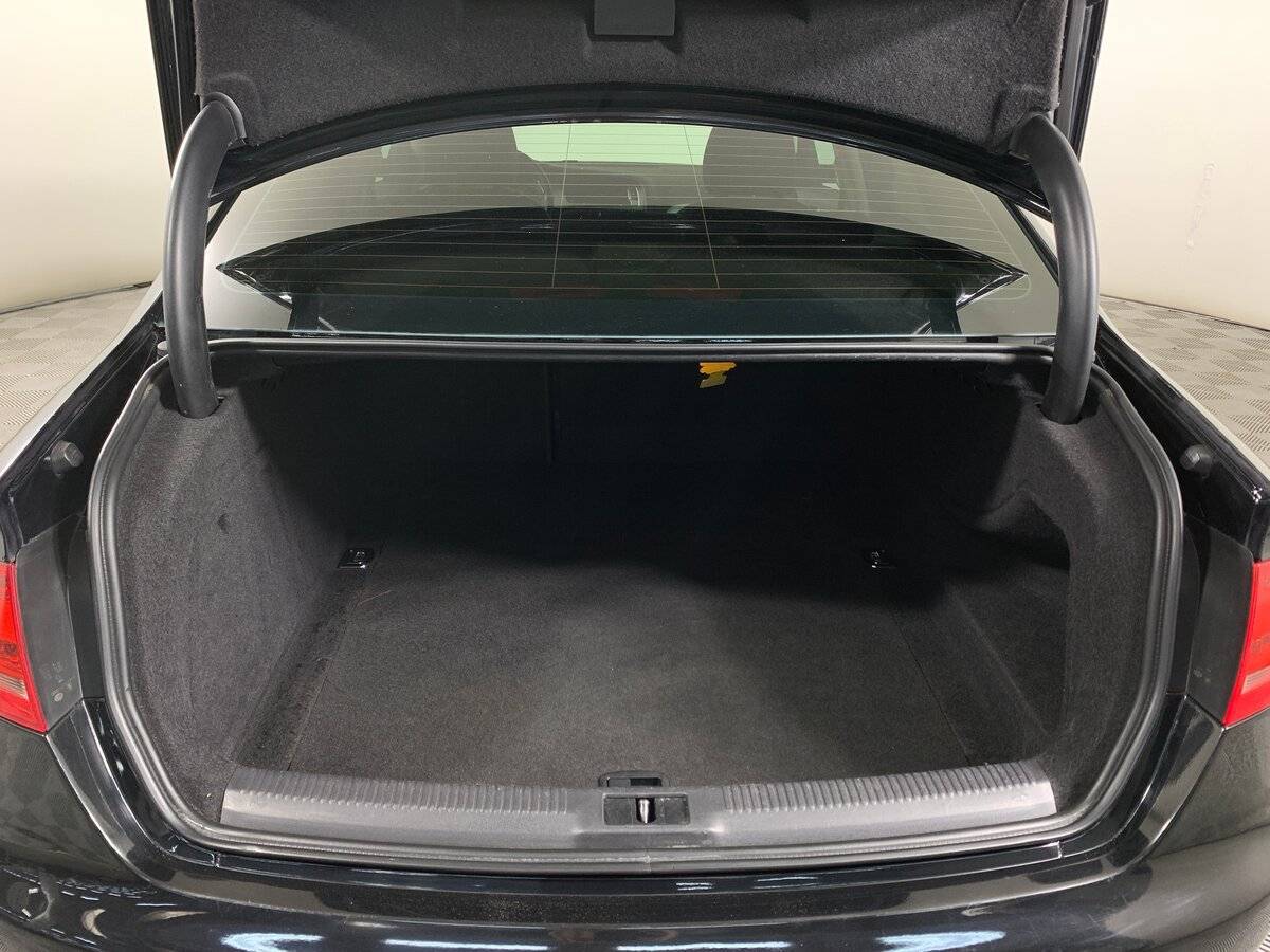 Audi A4, 2010 Фото №19