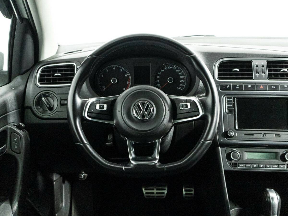 Volkswagen Polo, 2018 Фото №18