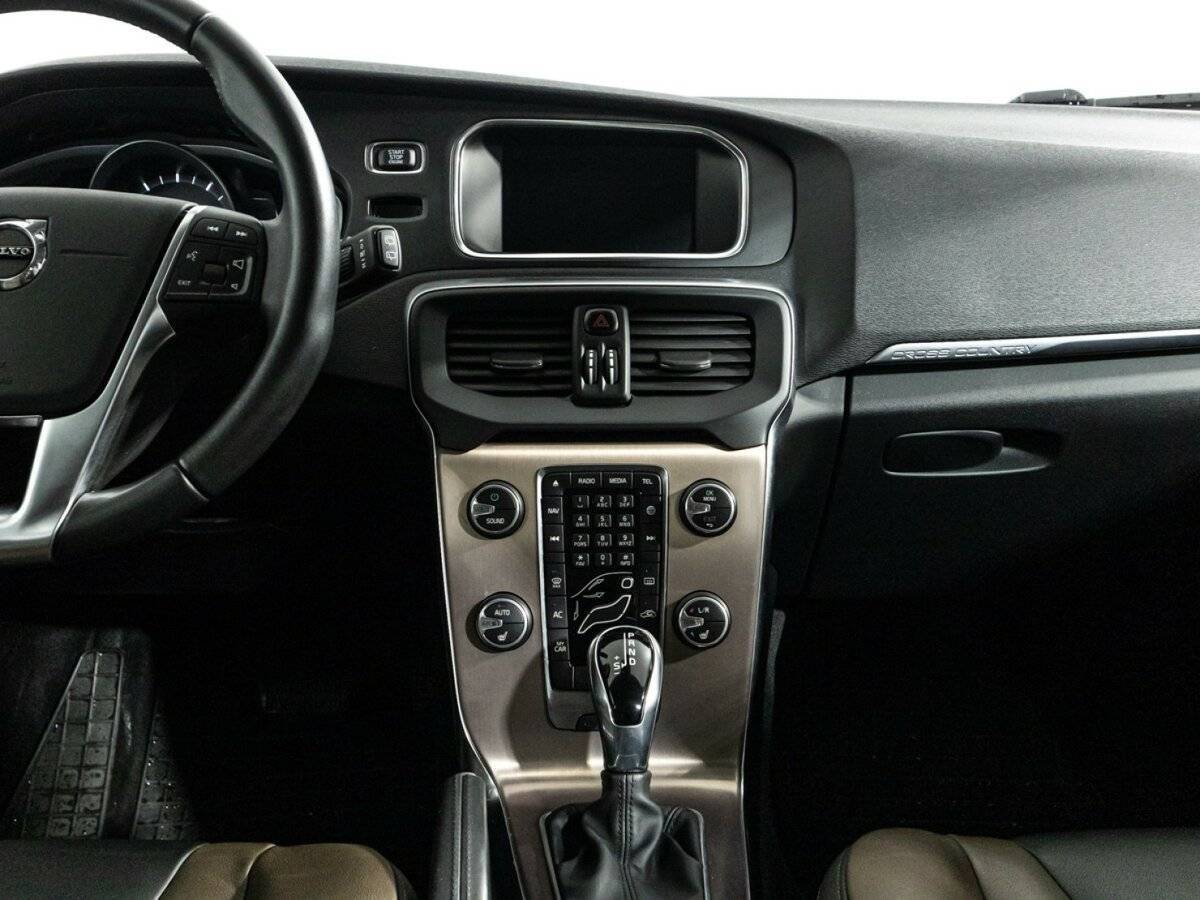 Volvo V40 Cross Country, 2019 Фото №14