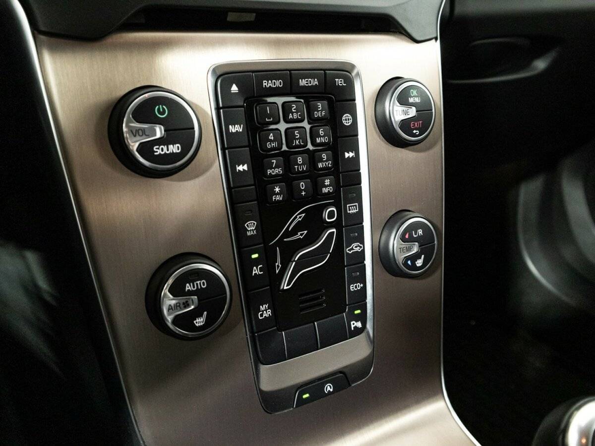 Volvo V40 Cross Country, 2019 Фото №18