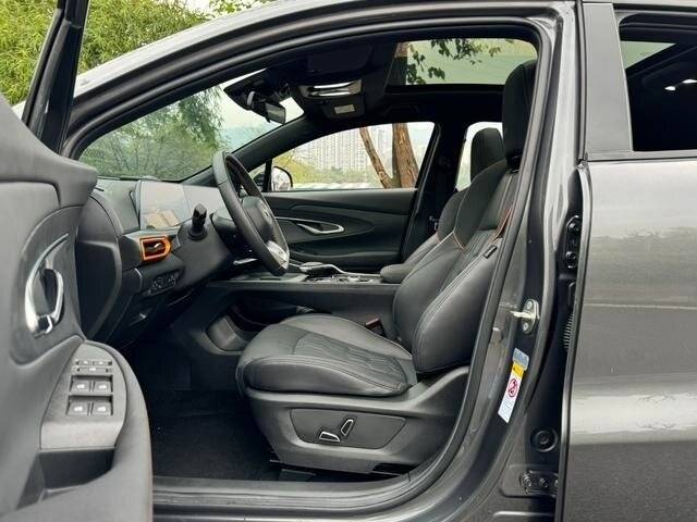 Changan UNI-T, 2022 Фото №11