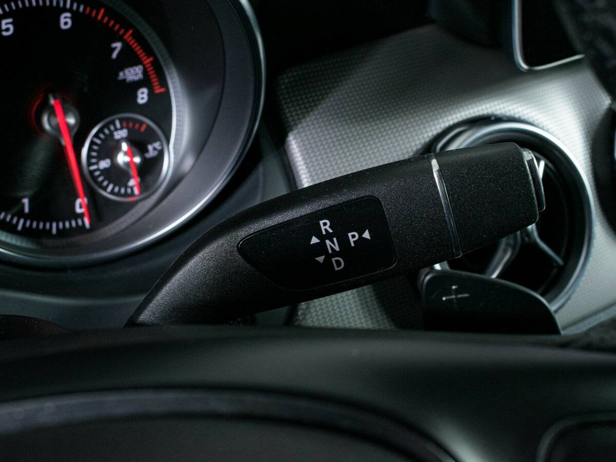 Mercedes-Benz GLA 200, 2019 Фото №15