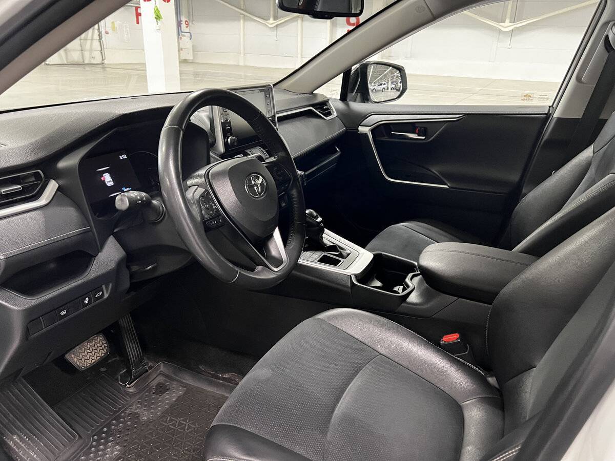 Toyota RAV4, 2021 Фото №16