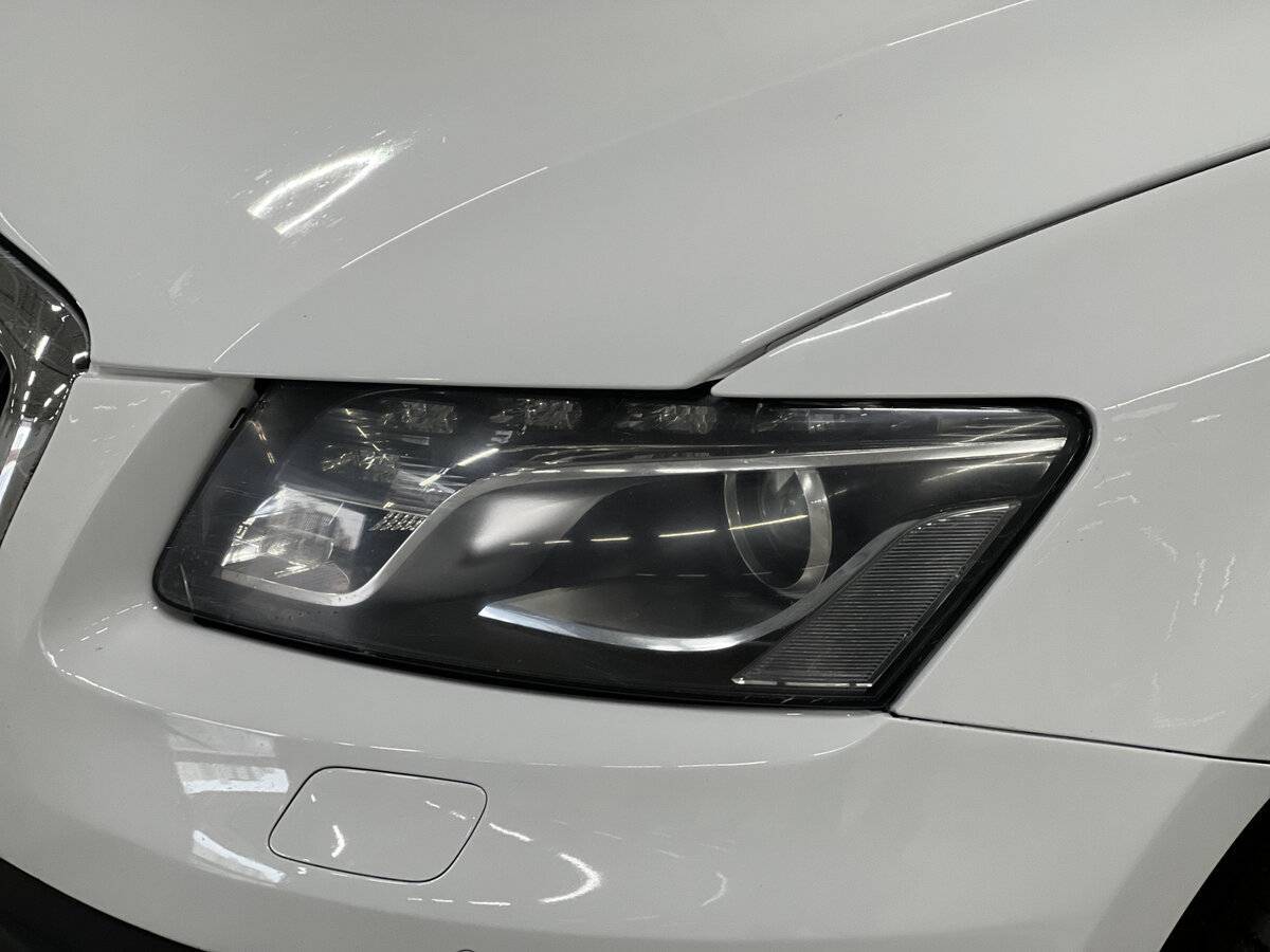 Audi Q5, 2010 Фото №17