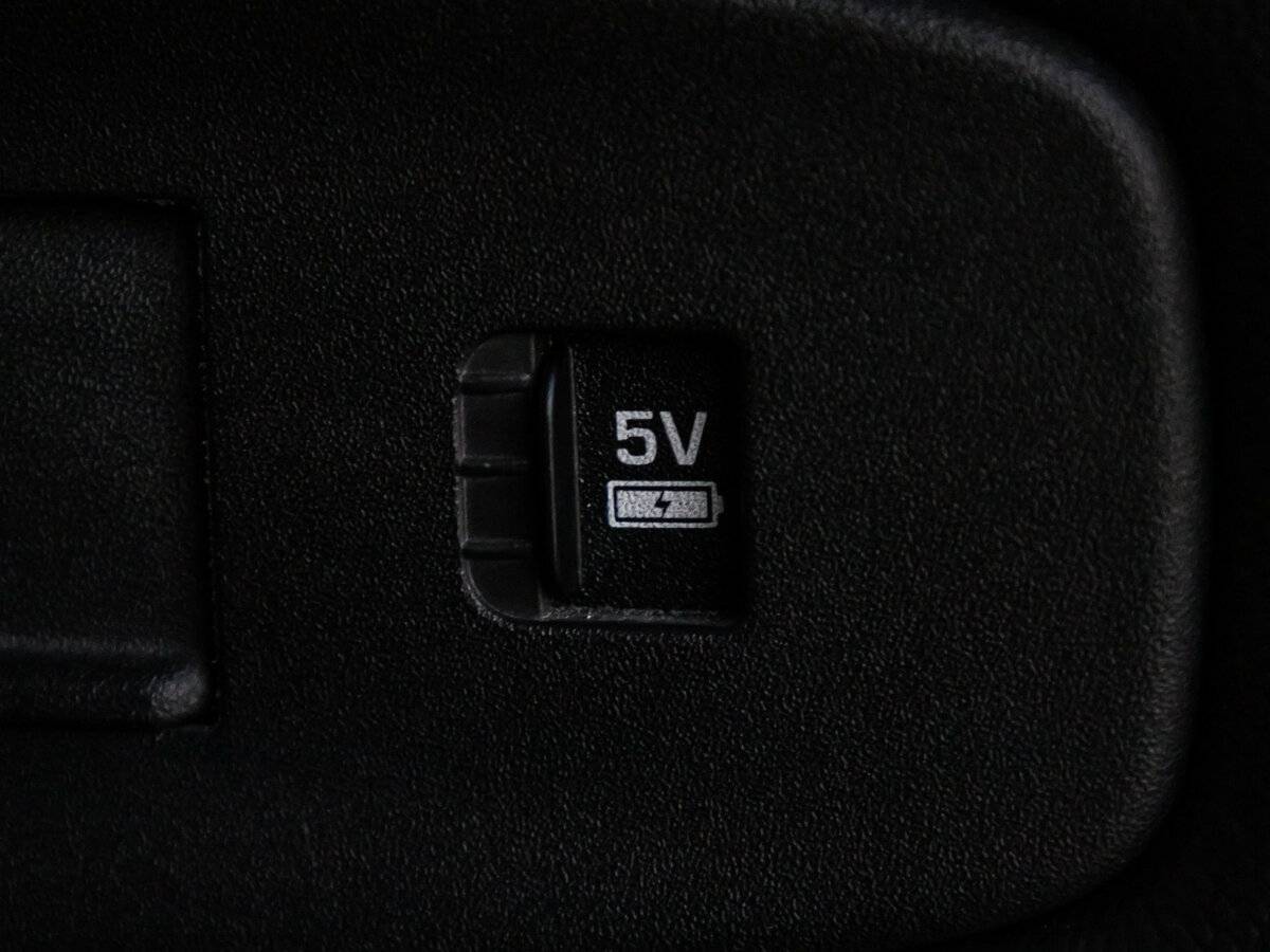 Land Rover Defender 110, 2021 Фото №22