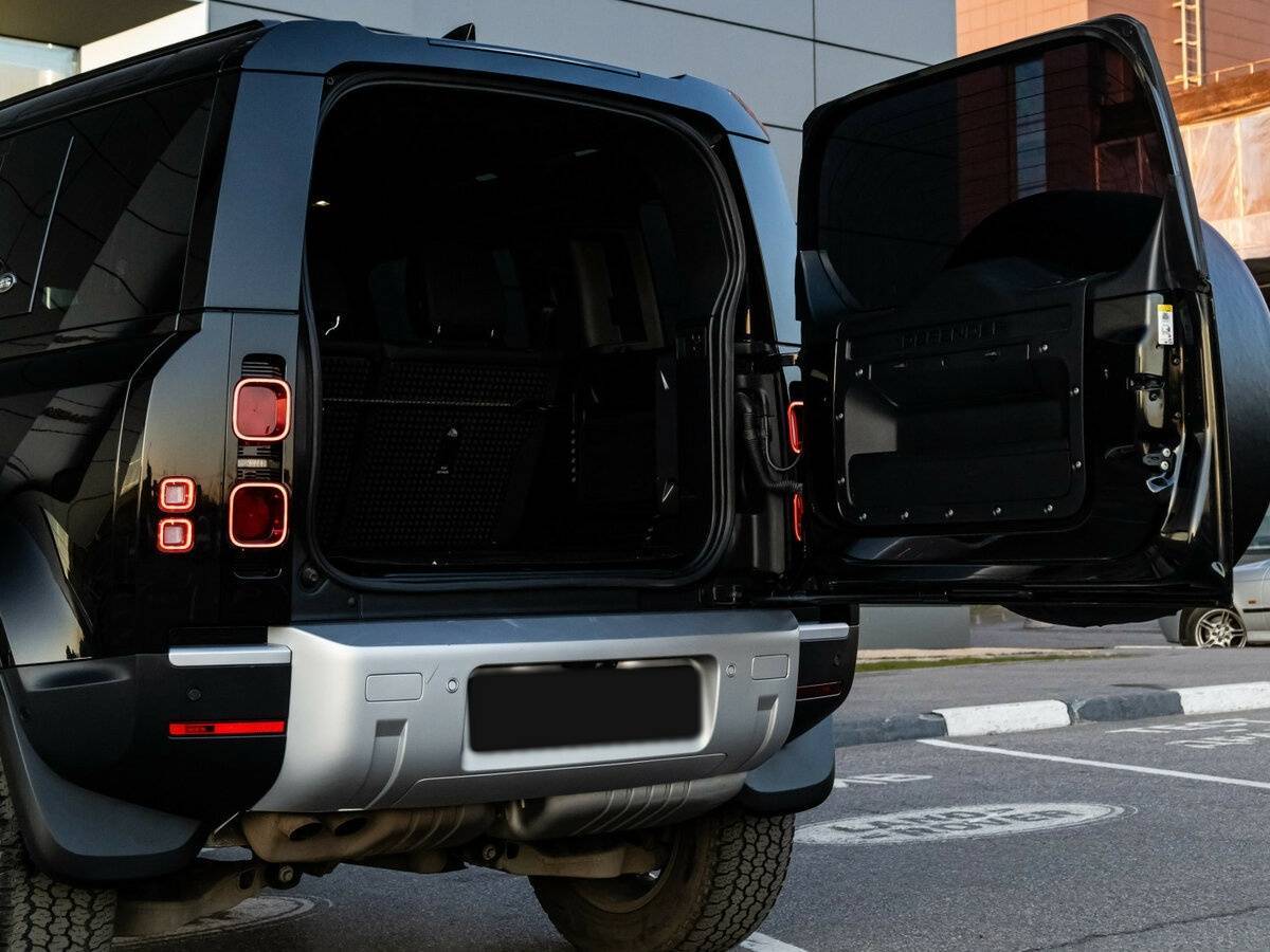 Land Rover Defender 110, 2021 Фото №26