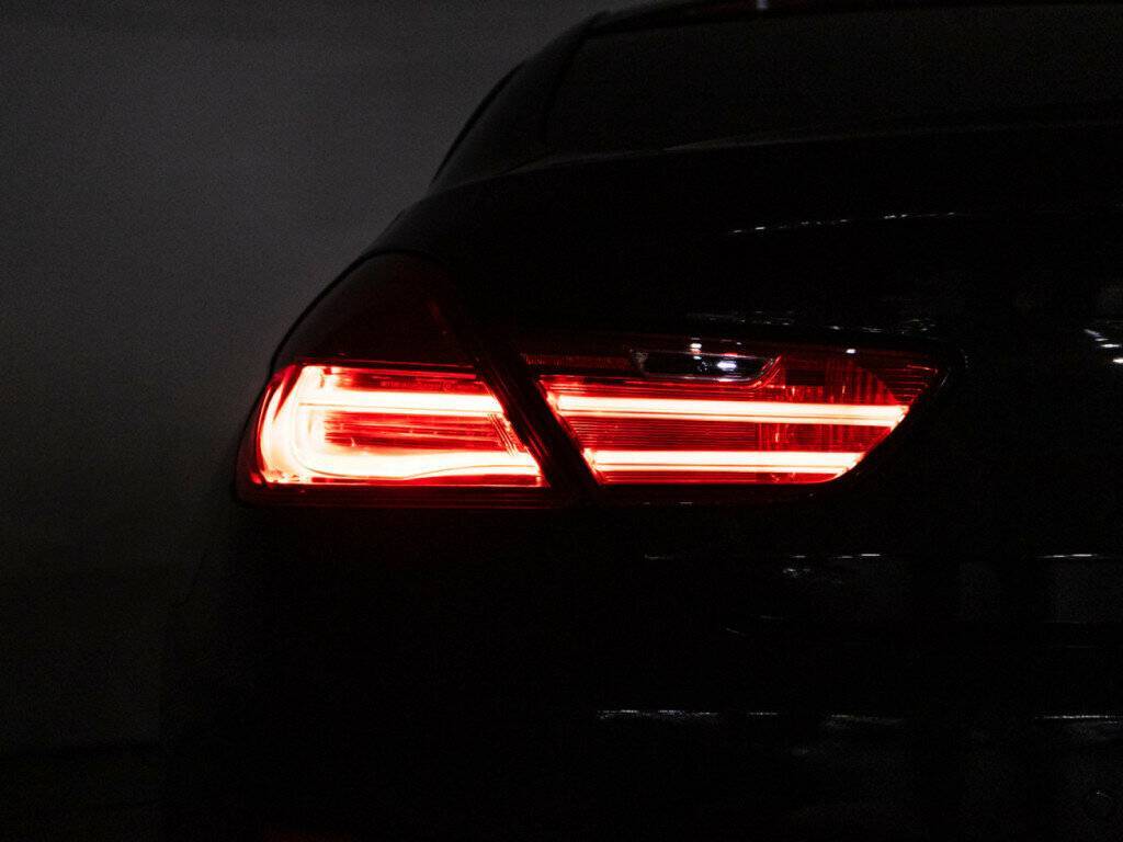 BMW 6 серии 640i xDrive, 2013 Фото №22