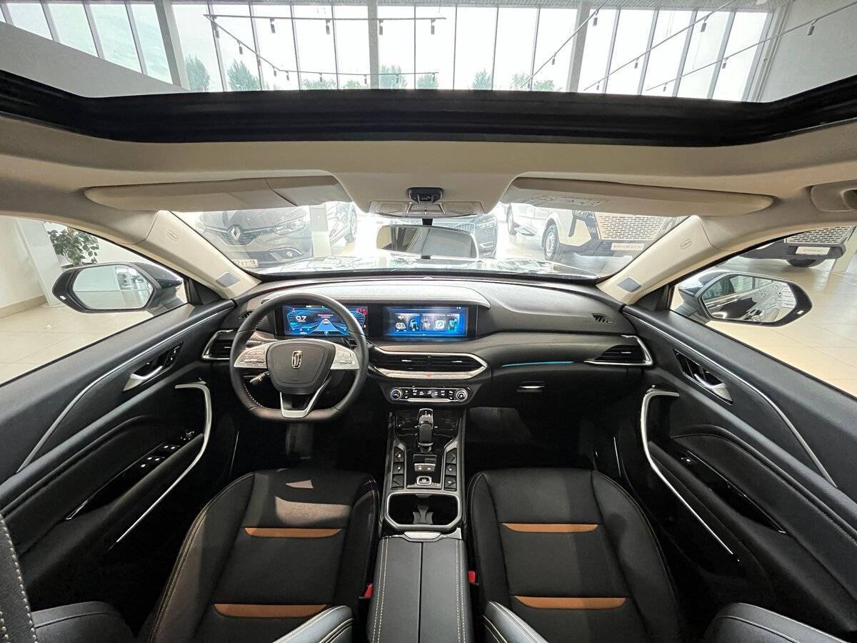 FAW Bestune T77, 2022 Фото №17