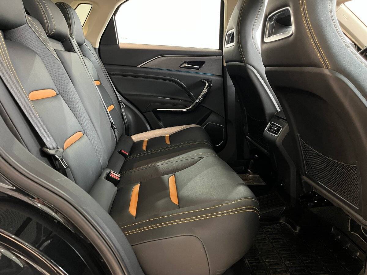 FAW Bestune T77, 2022 Фото №21