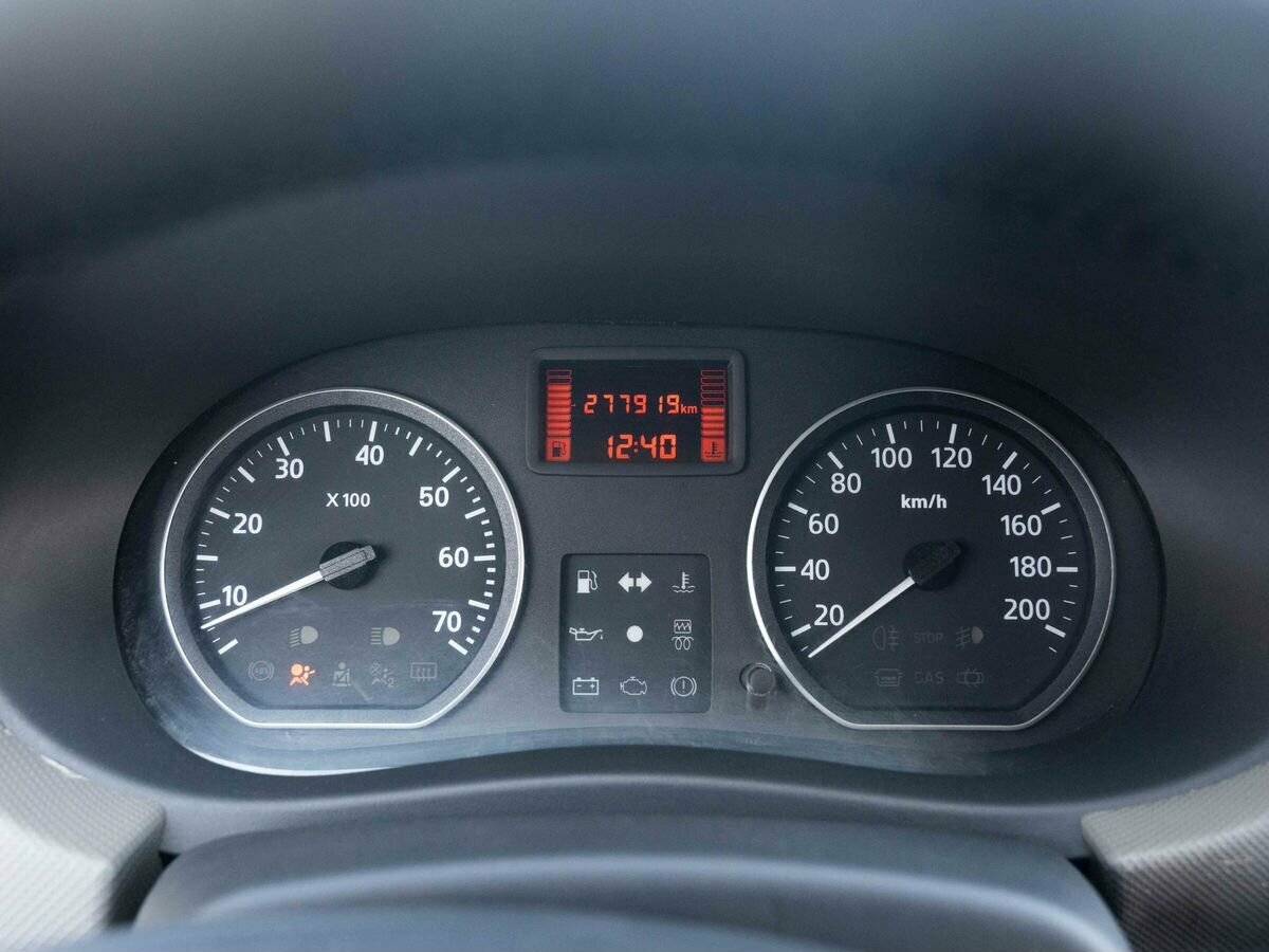 Renault Logan, 2010 Фото №16