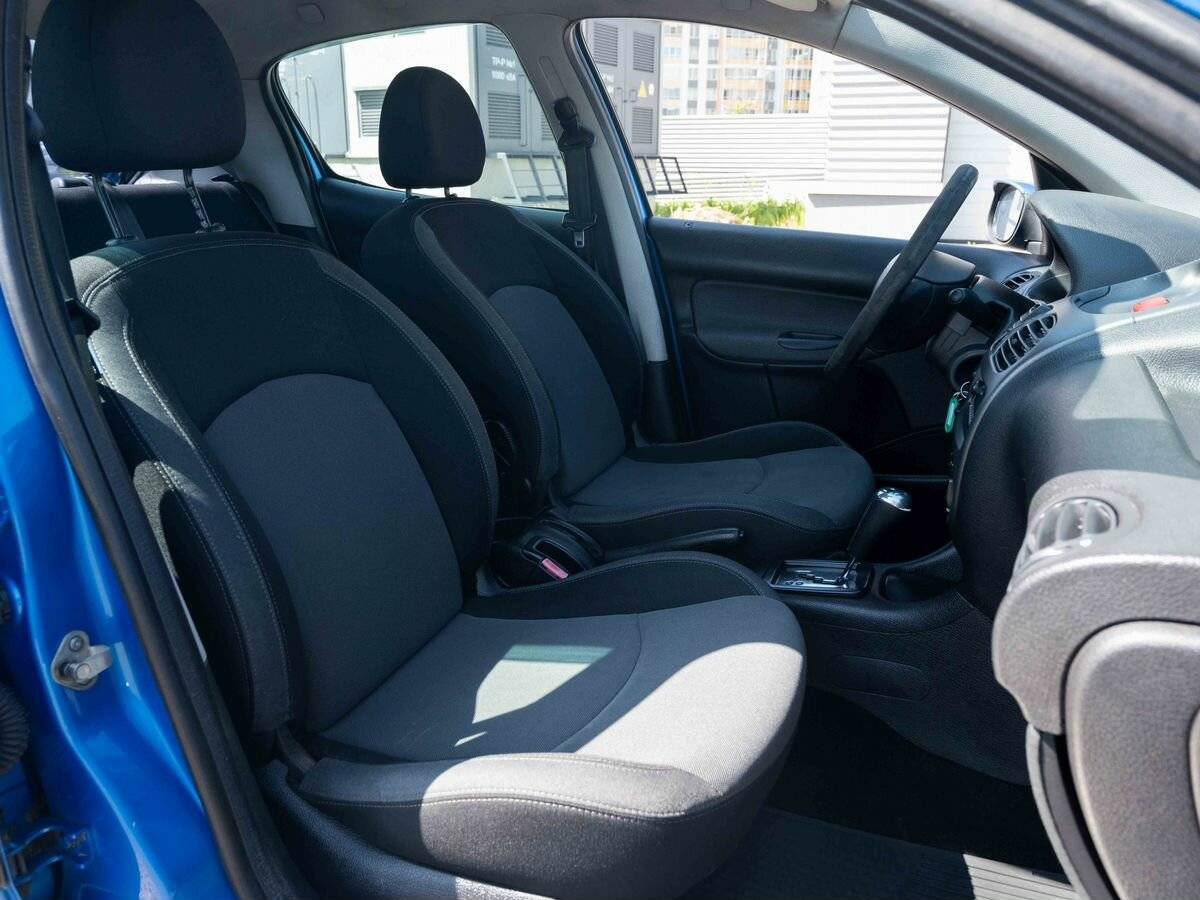 Peugeot 206, 2008 Фото №12