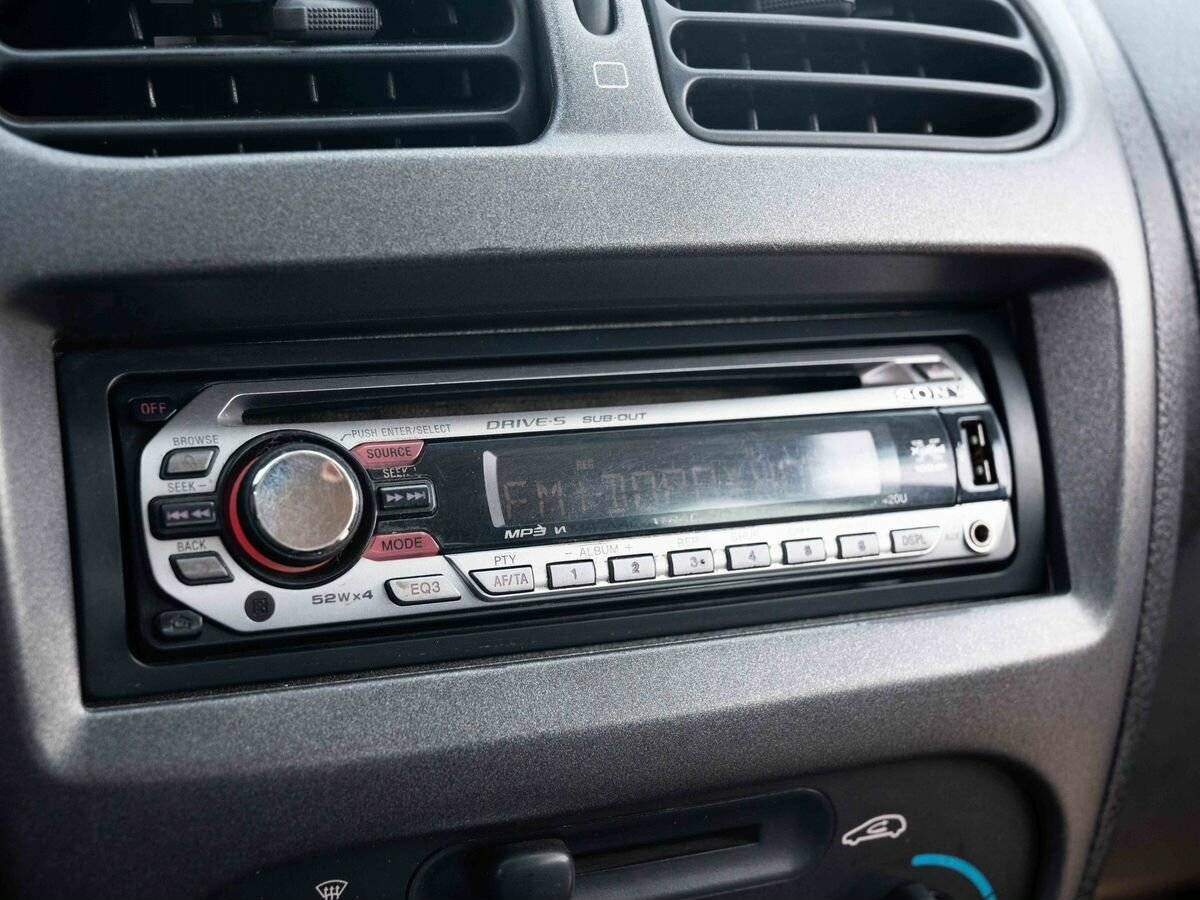 Peugeot 206, 2008 Фото №17