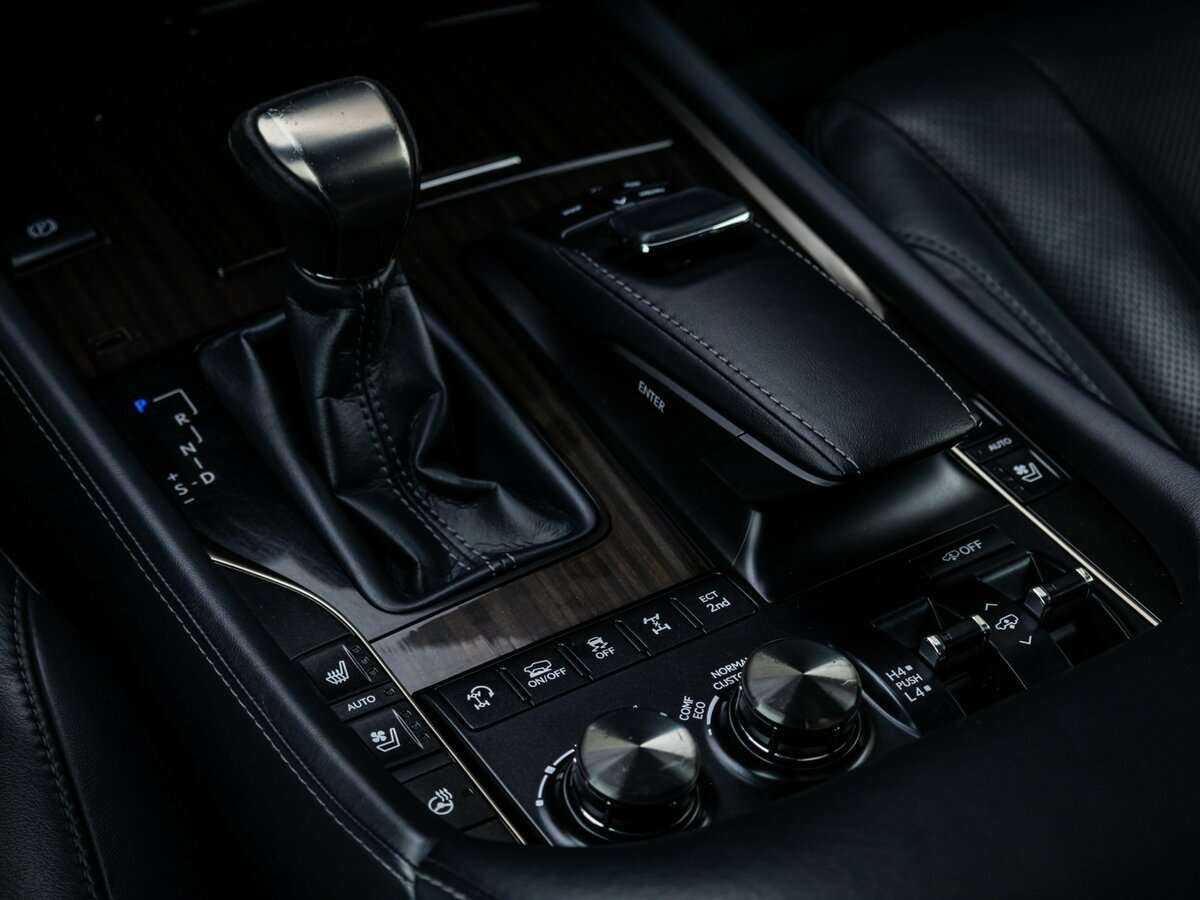 Lexus LX 450d, 2018 Фото №22