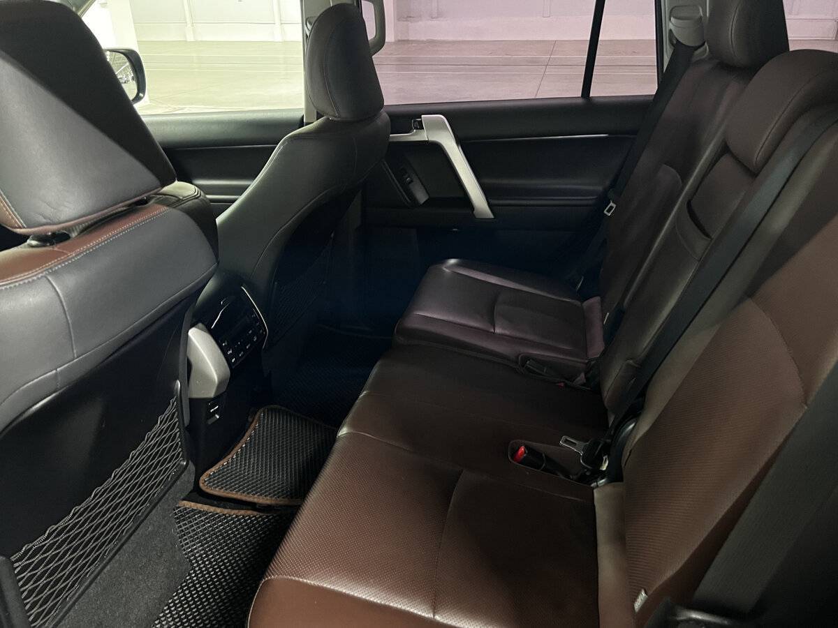 Toyota Land Cruiser Prado, 2017 Фото №12