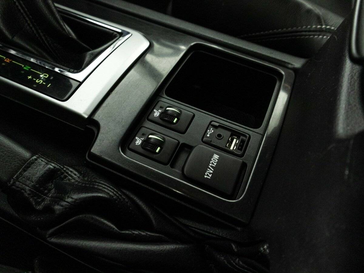 Toyota Land Cruiser Prado, 2015 Фото №23