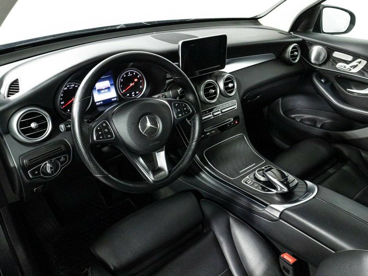 Mercedes-Benz GLC 300, 2018 Фото №11
