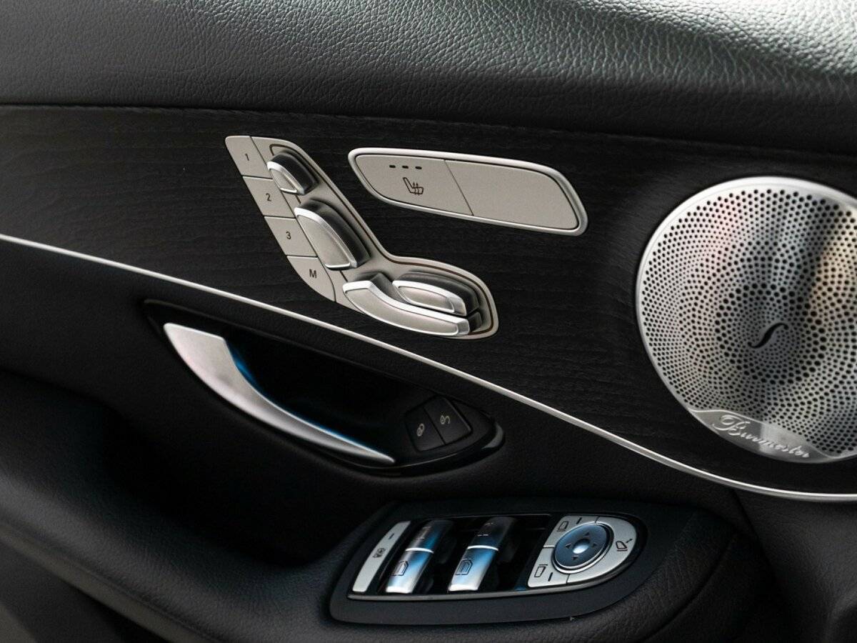 Mercedes-Benz GLC 300, 2018 Фото №18