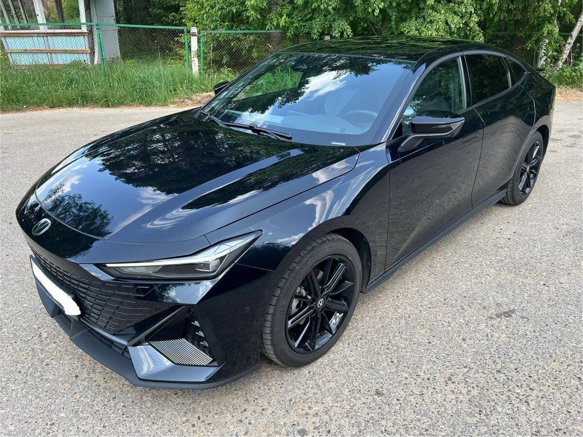 Changan UNI-V, 2023 Фото №9