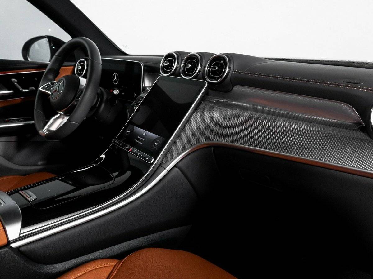 Mercedes-Benz GLC 200, 2023 Фото №9