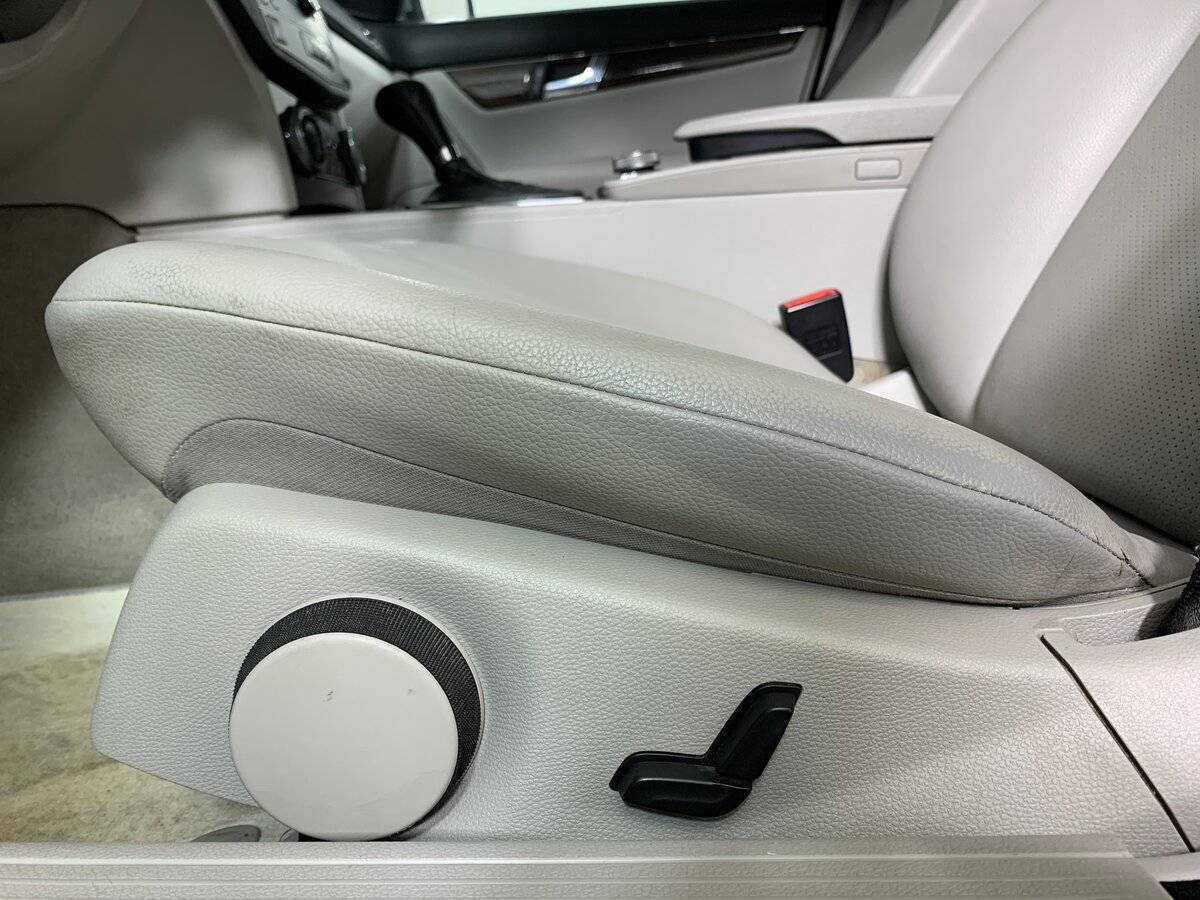 Mercedes-Benz C-Класс 280, 2008 Фото №16