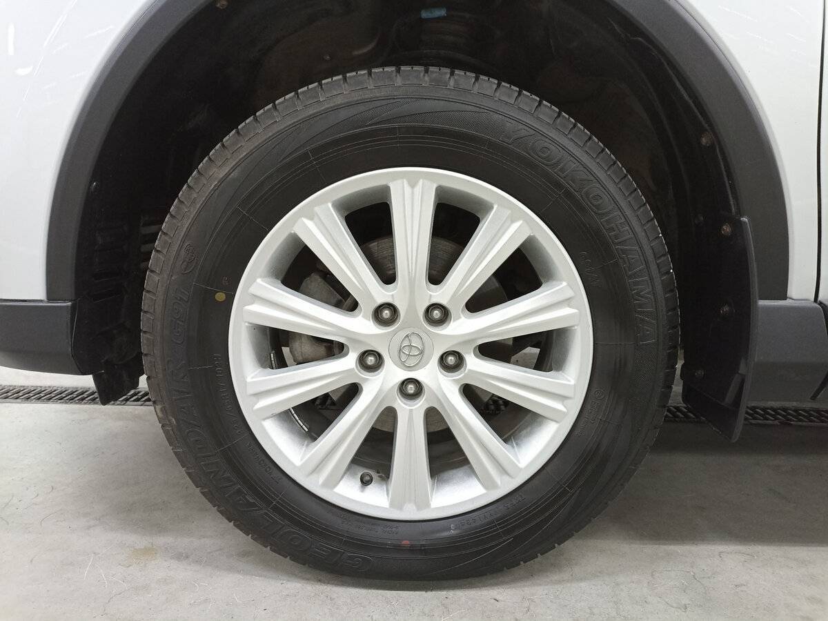 Toyota RAV4, 2019 Фото №18