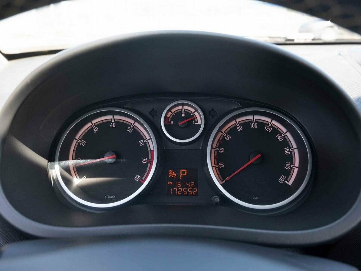 Opel Corsa, 2011 Фото №13