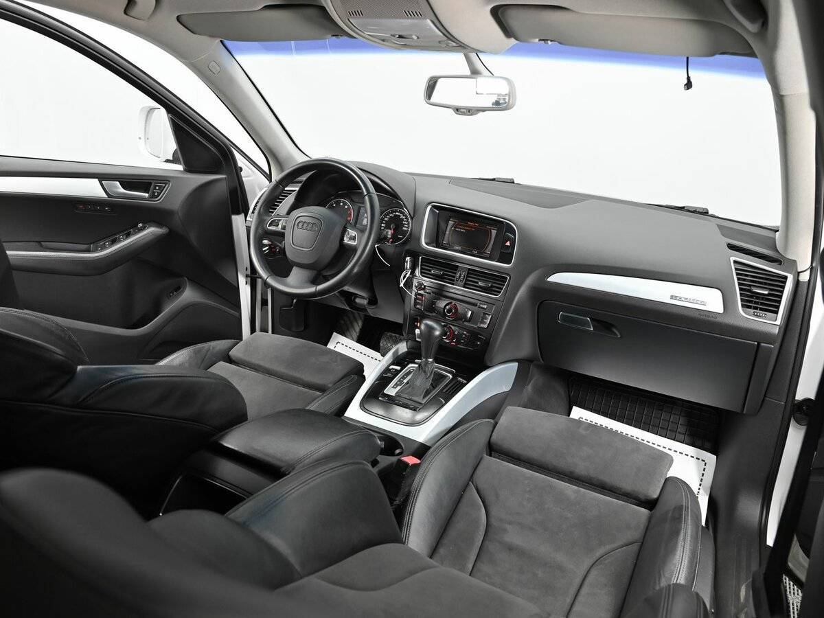 Audi Q5, 2010 Фото №13