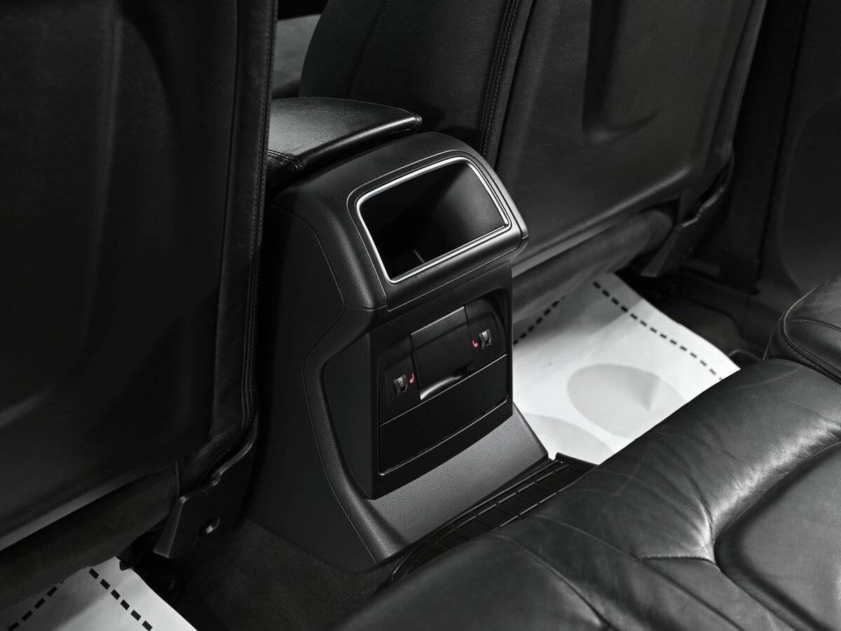 Audi Q5, 2010 Фото №16