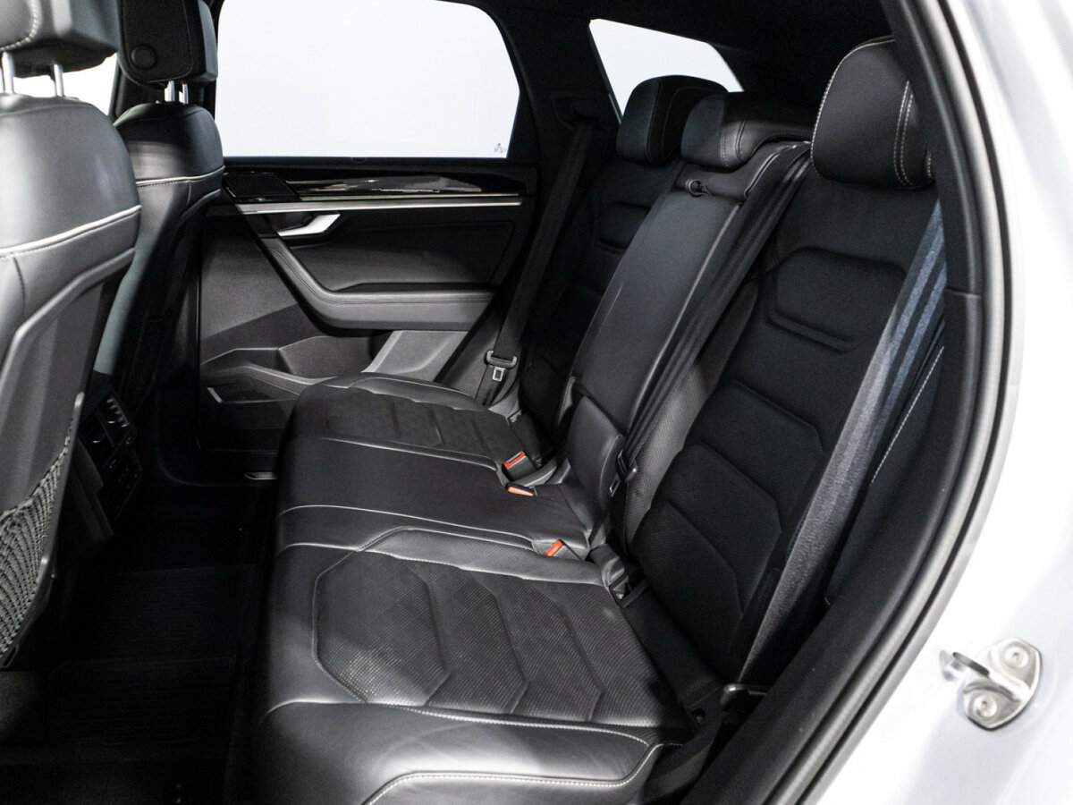 Volkswagen Touareg, 2018 Фото №10