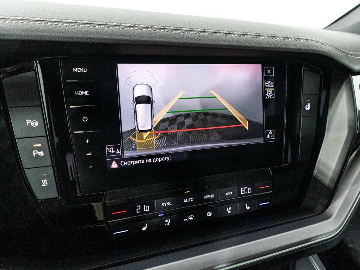 Volkswagen Touareg, 2018 Фото №16