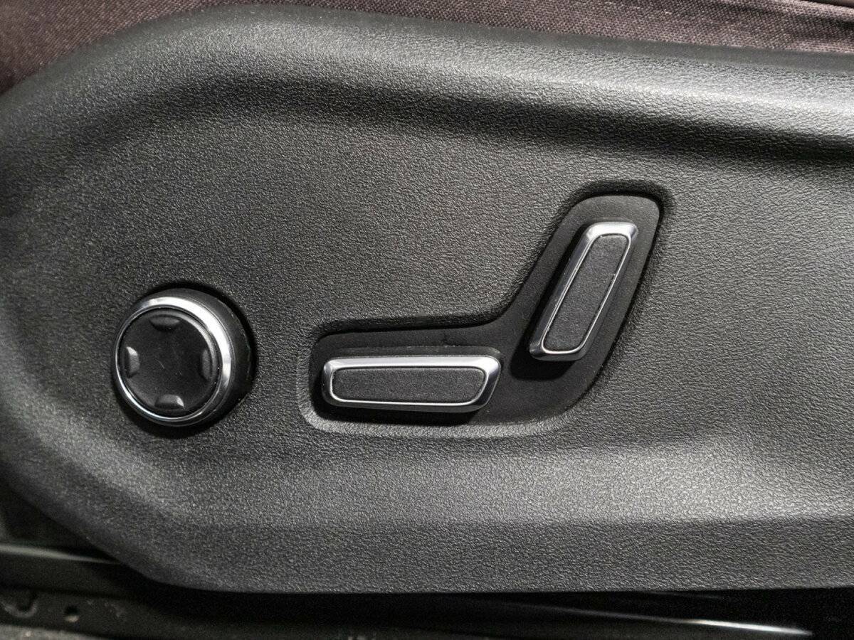 Geely Monjaro, 2022 Фото №18