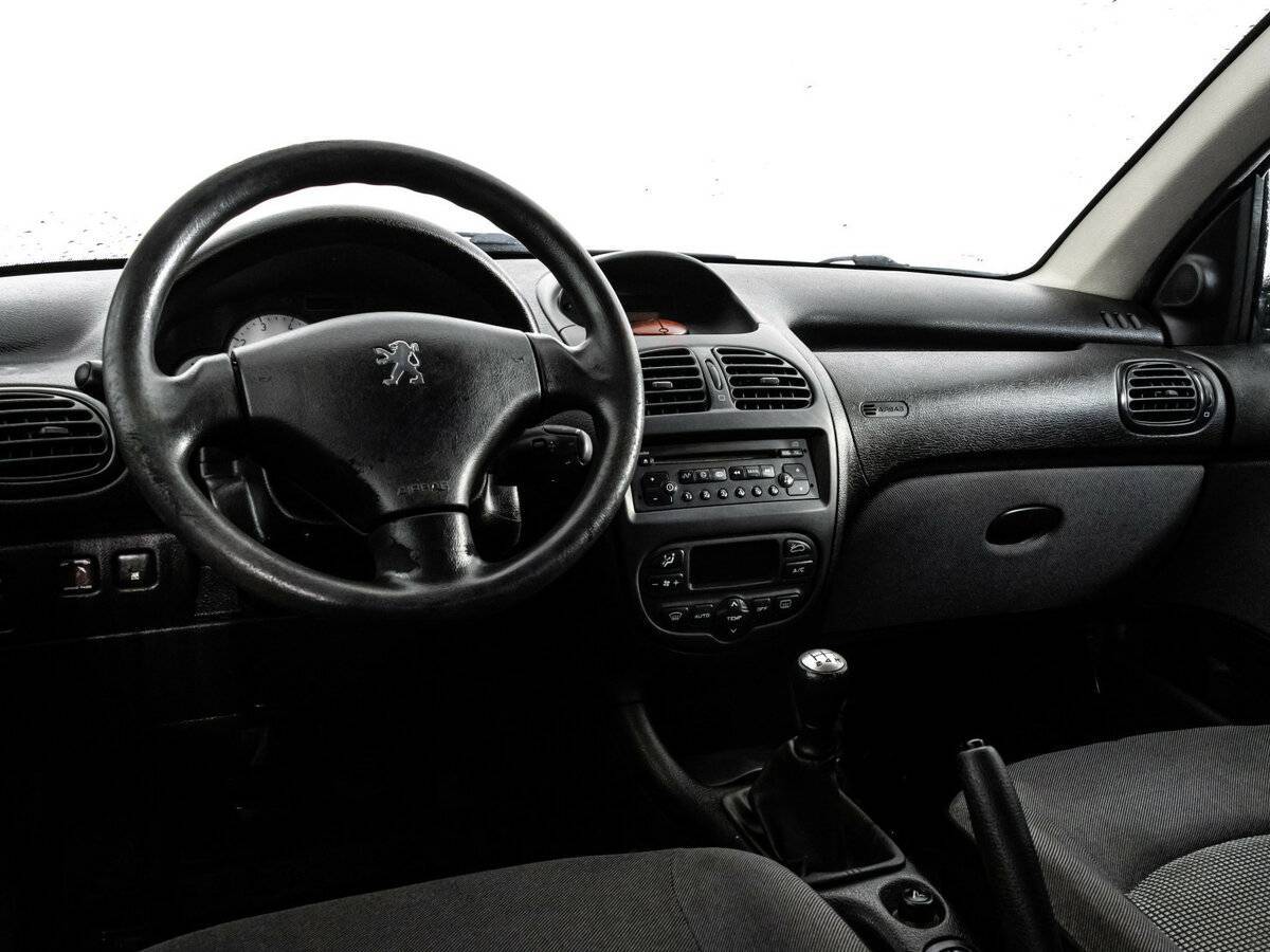 Peugeot 206, 2008 Фото №11