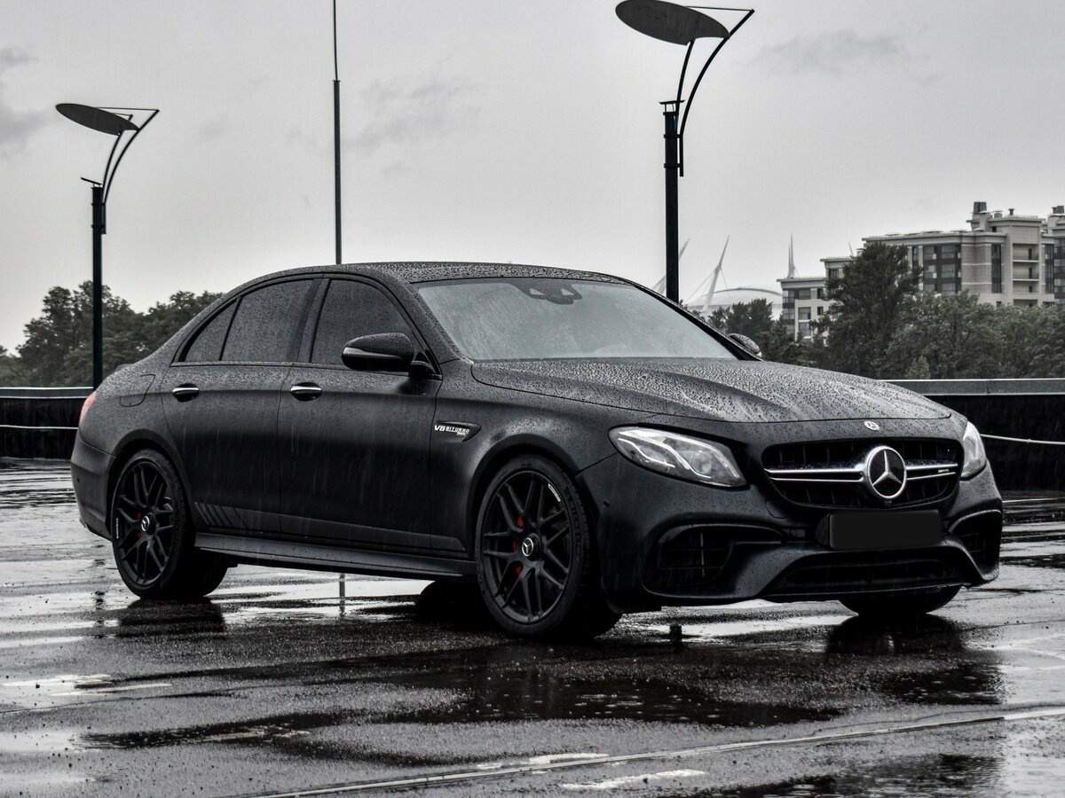 Mercedes-Benz E-Класс AMG 63 AMG S, 2017 - 97 547 км. | Фото №3