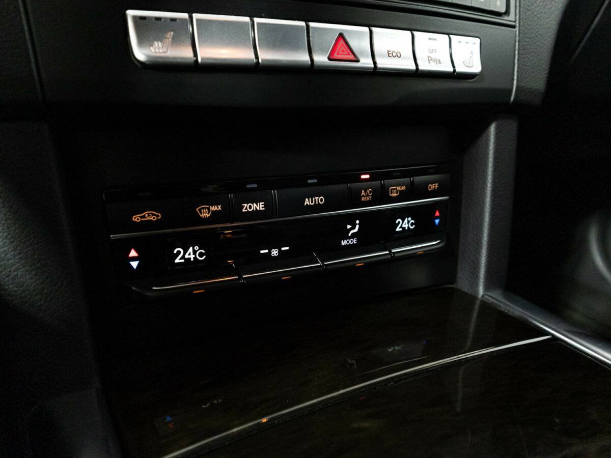 Mercedes-Benz E-Класс 200, 2015 Фото №17