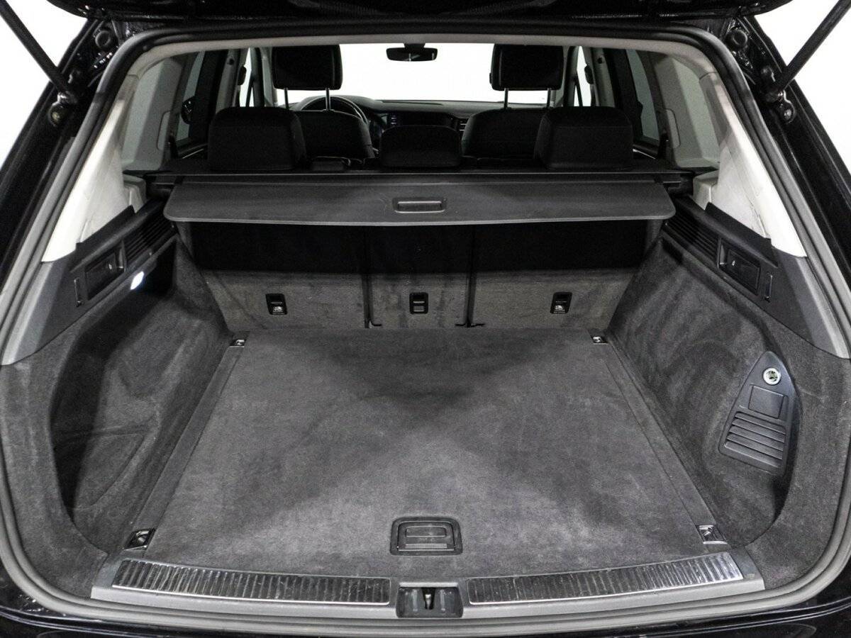 Volkswagen Touareg, 2018 Фото №15