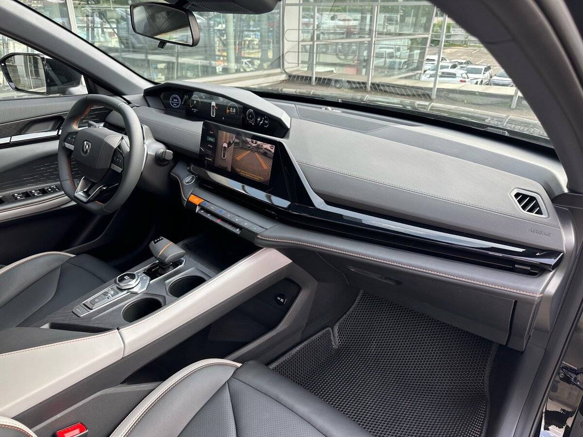 Changan UNI-V, 2024 Фото №12