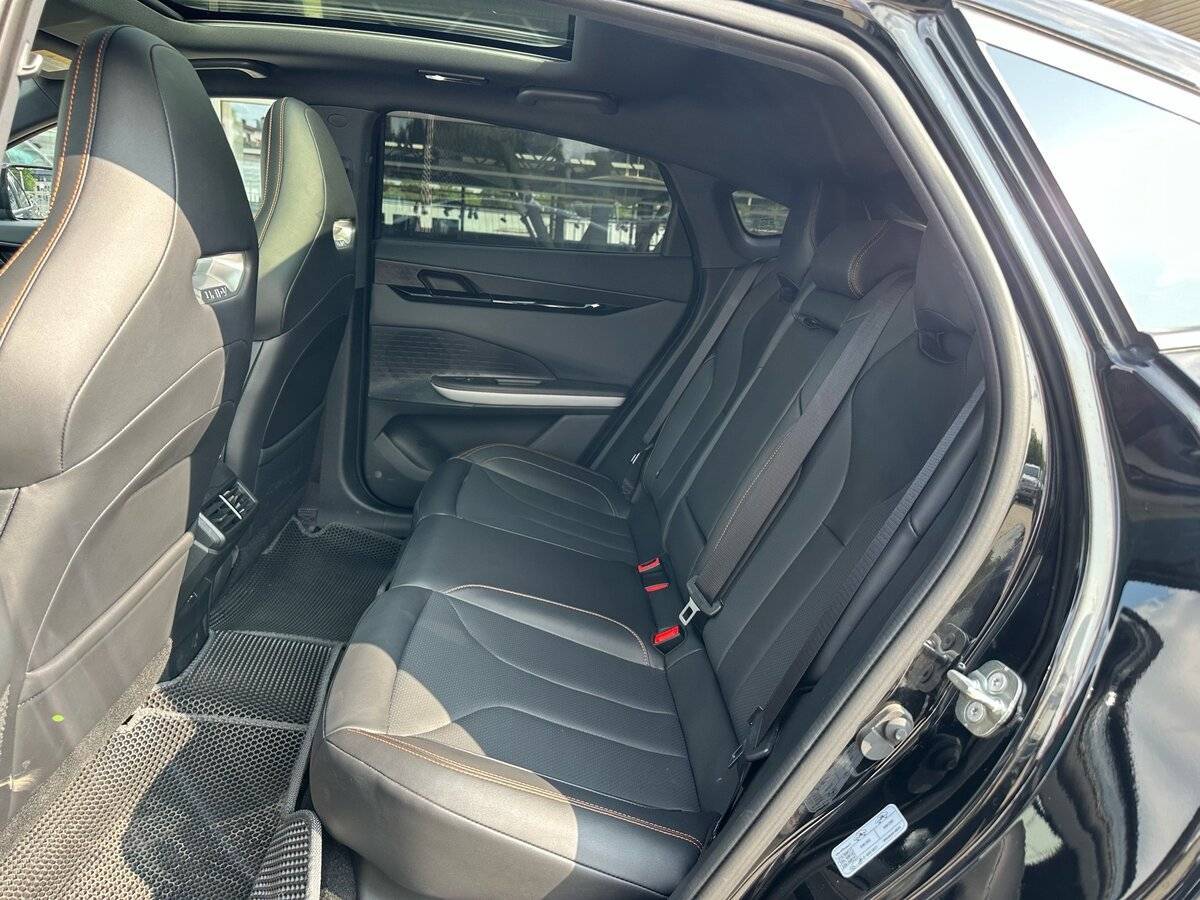 Changan UNI-V, 2024 Фото №18