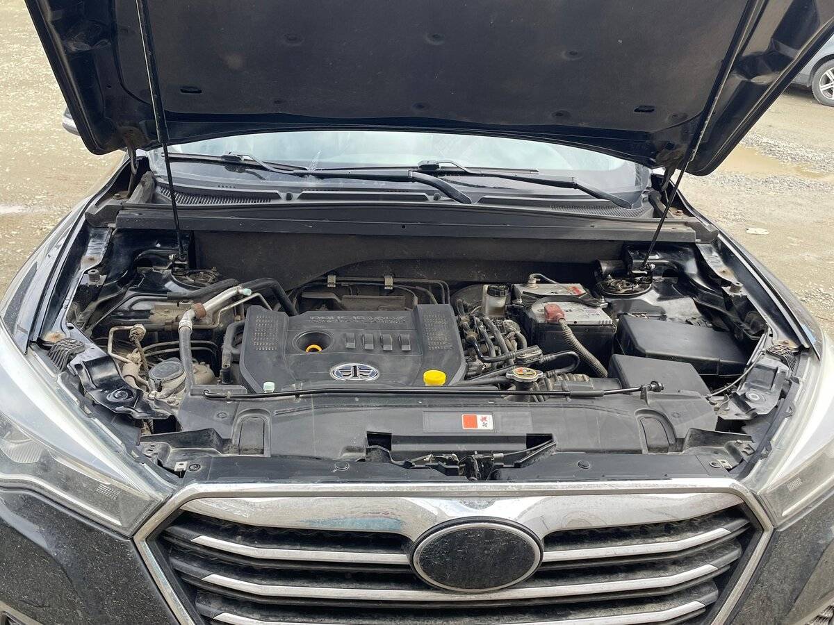 FAW Besturn X80, 2019 - 86 400 км. | Фото №2