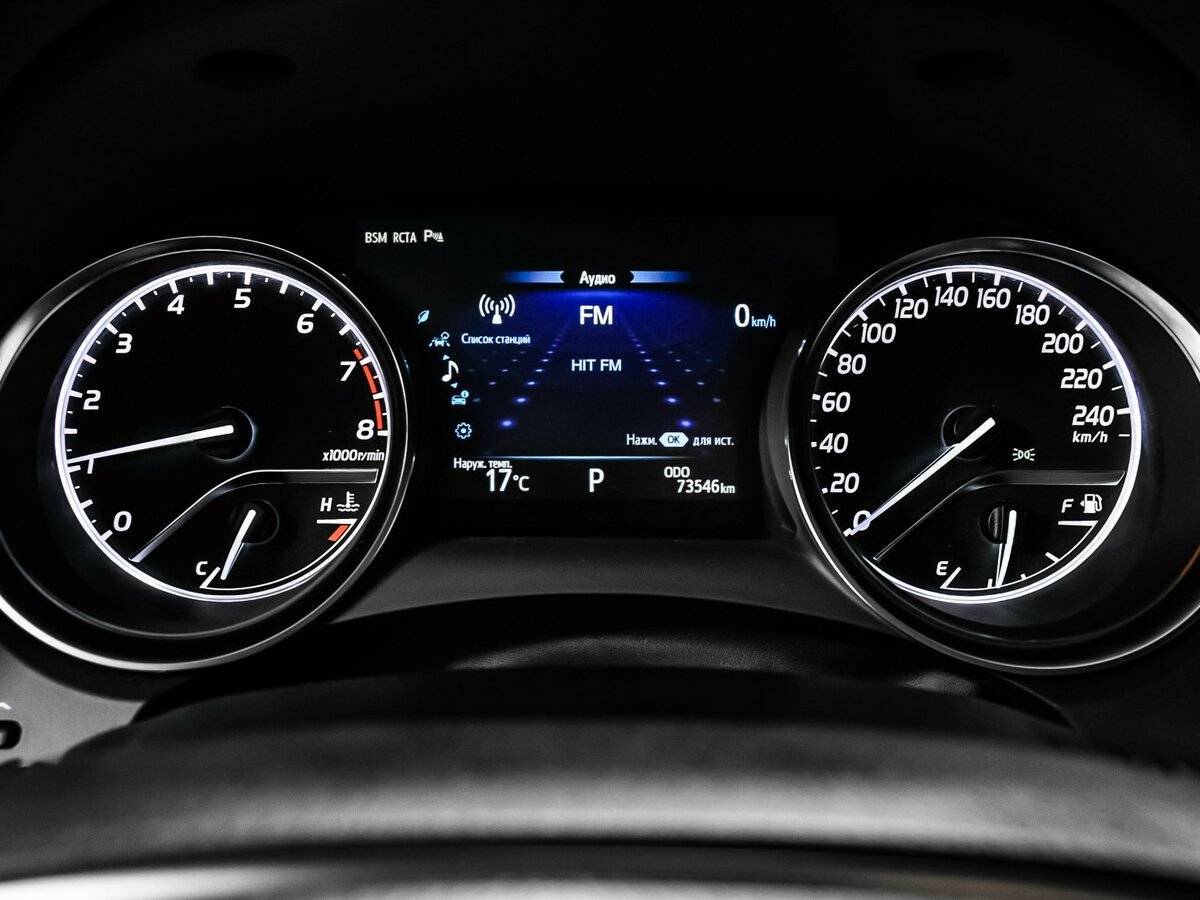 Toyota Camry, 2018 Фото №10