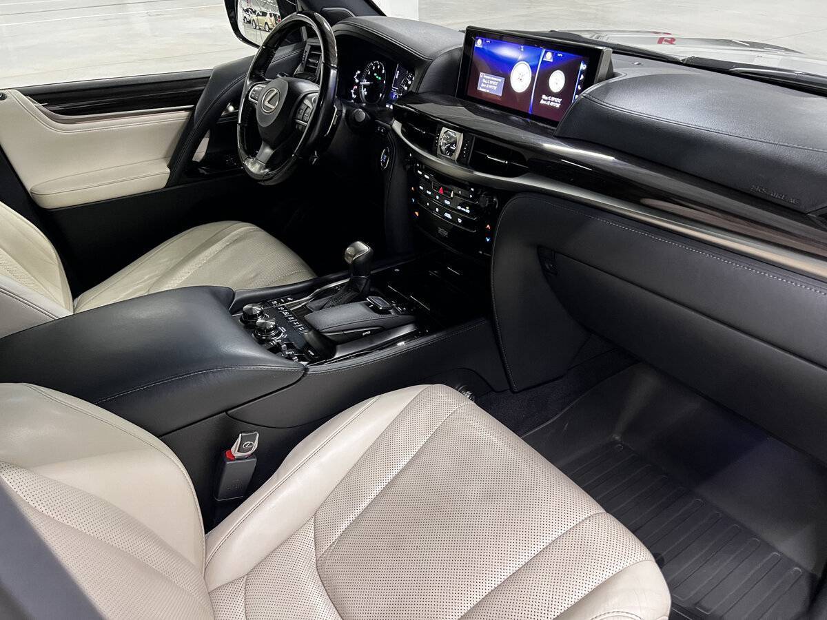Lexus LX 570, 2017 Фото №11