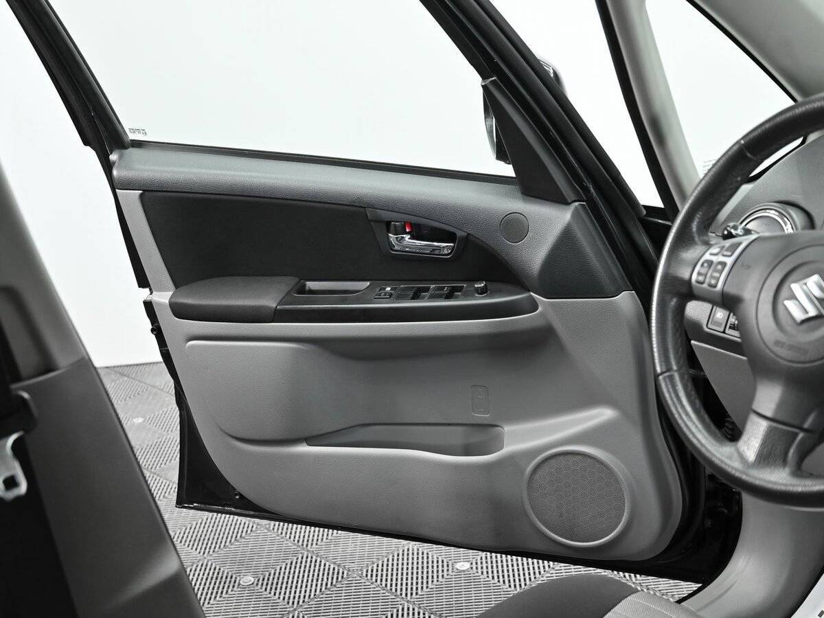 Suzuki SX4, 2011 Фото №6