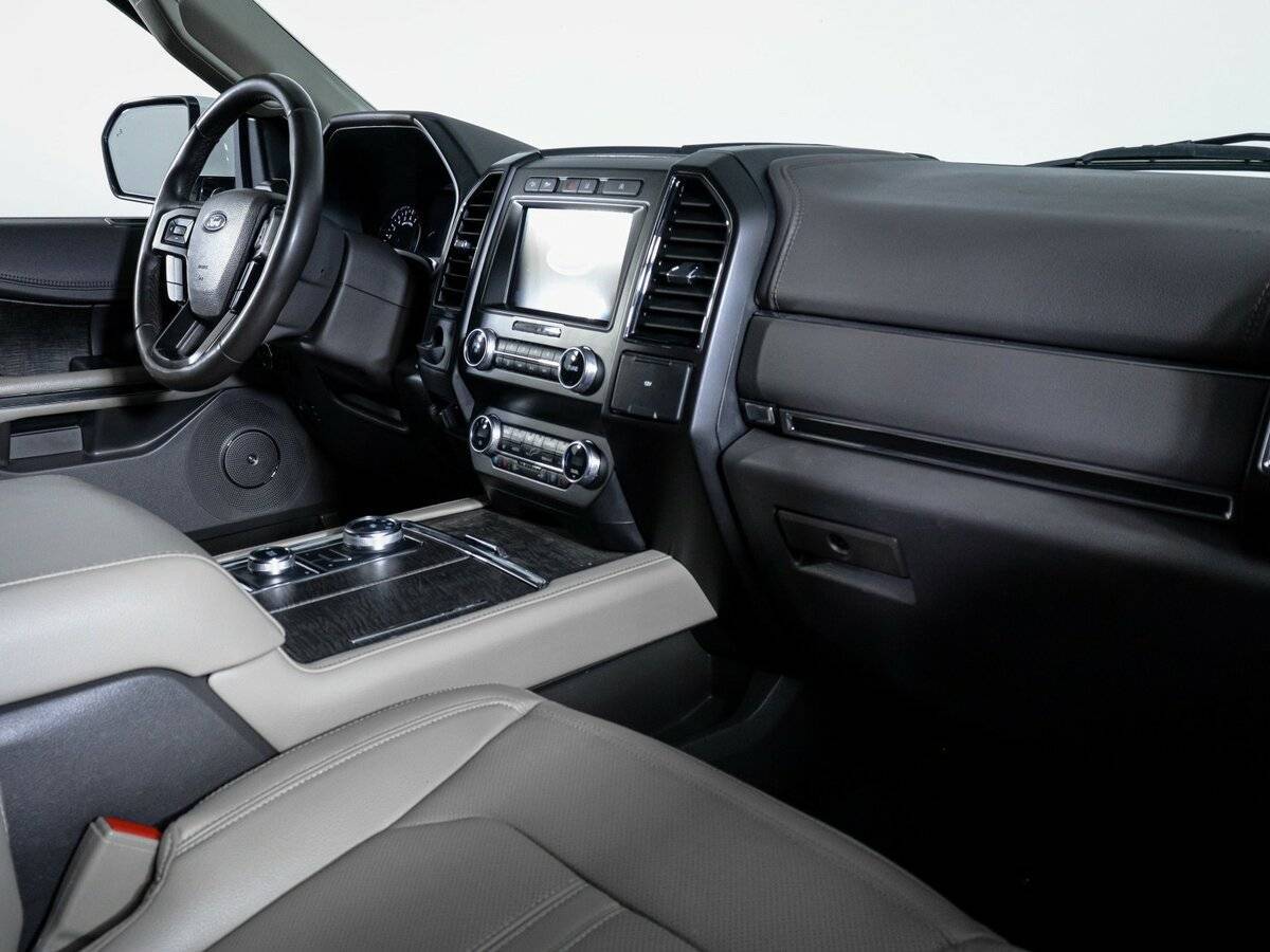 Ford Expedition, 2021 Фото №9